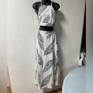 Sleeveless White Maxi Skirt Set with Black Palm Leaf Print